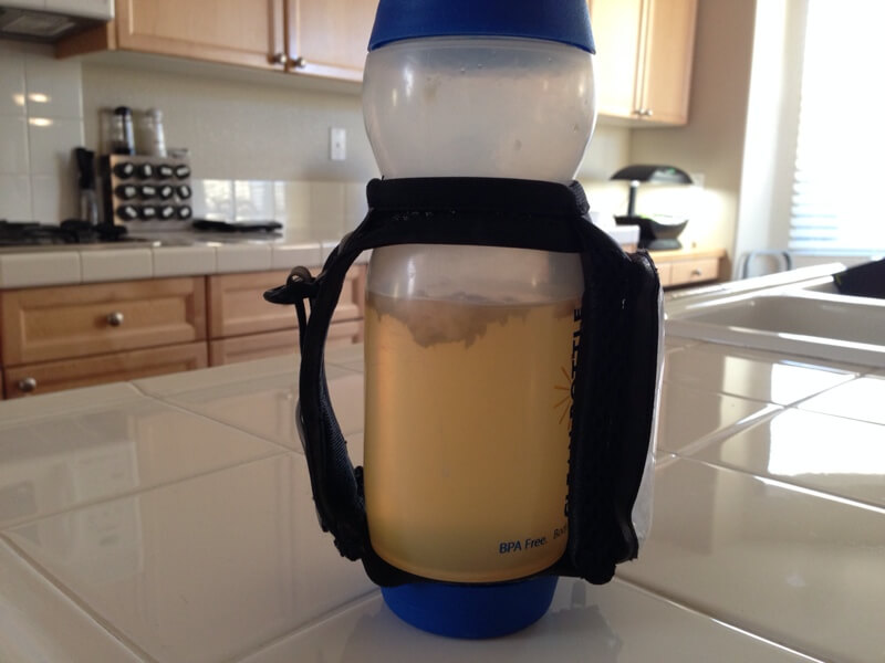 HoneyMaxx powder in a CleanBottle Runner