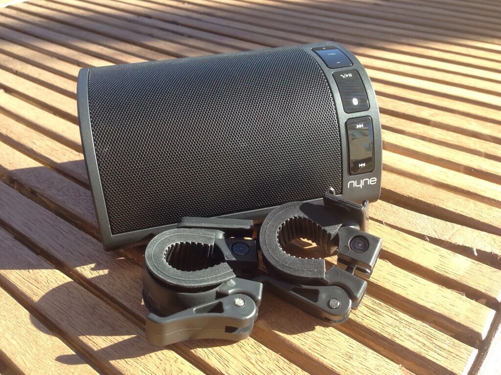 Nyne NB-200 speaker & clips