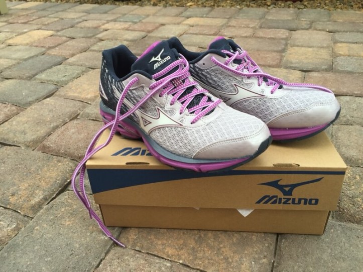 mizuno-wave-rider-19-b.jpg