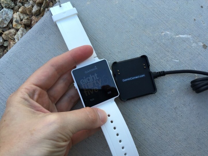 vivoactive-charger.jpg